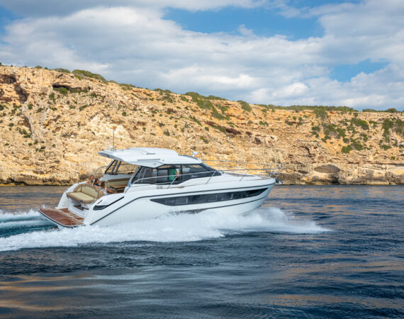 Bow sundeck area on Bavaria SR36 yacht ideal for Adriatic cruising